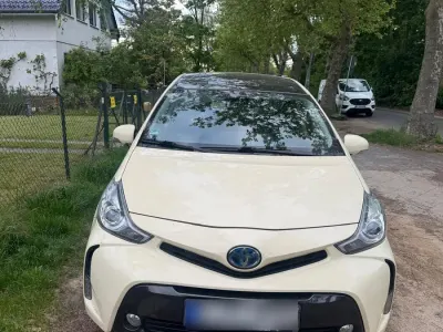Gebraucht Toyota Prius+ 100 PS (73 kW) 2021 Weiß Van / Kleinbus