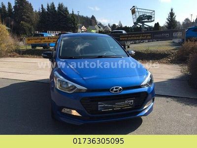 Gebraucht Hyundai i20 Passion 84 PS (61 kW) 2018 Blau Kleinwagen