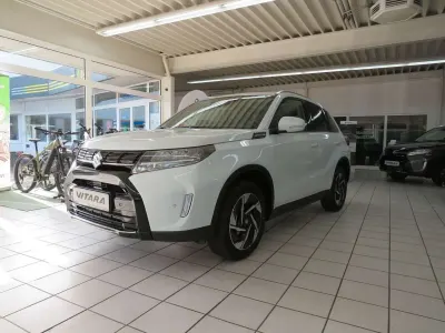 Neu Suzuki Vitara Comfort+ 110 PS (80 kW) 2025 Weiß SUV