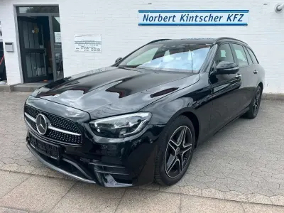 Gebraucht Mercedes E300 AMG 194 PS (142 kW) 2022 Obsidianschwarz Kombi