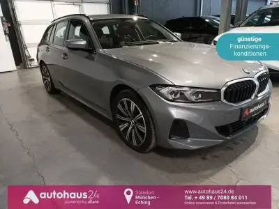 Gebraucht BMW 320 Sport Line 184 PS (135 kW) 2023 Grau Limousine