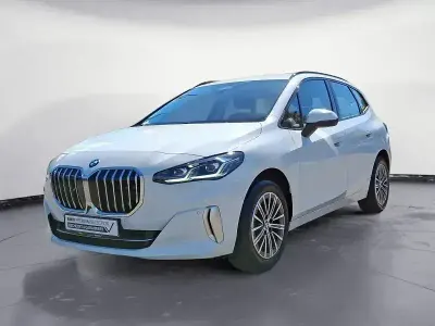Gebraucht BMW 220 Active Tourer Luxury Line 156 PS (114 kW) 2025 Andere Van / Kleinbus