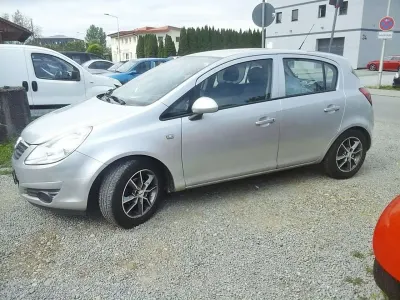Gebraucht Opel Corsa Edition 90 PS (66 kW) 2009 Starsilber iii m2 Kleinwagen