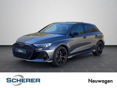 Nuova Audi RS3 Sport 400 CV (294 kW) 2025 Grigio Berlina