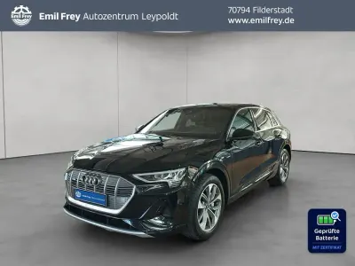 Second-hand Audi e-tron S-Line 300 kW (408 CP) 2022 Negru SUV