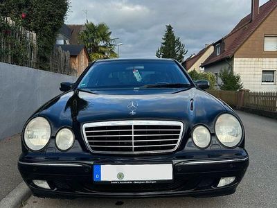 Mercedes E320