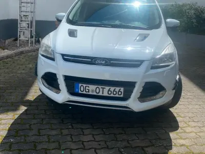 Usata Ford Kuga 150 CV (110 kW) 2016 Bianco SUV