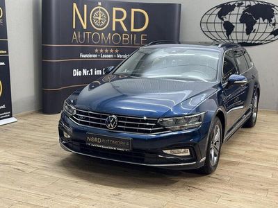 Aquamarinblau metallic (metallic) Gebraucht 2023 VW Passat R-line Kombi | 23.899 € (Fairer Preis)