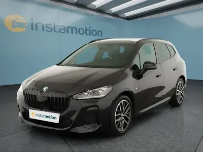 Gebraucht BMW 223 Active Tourer 218 PS (160 kW) 2025 Schwarz Van / Kleinbus