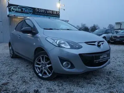Gebraucht Mazda 2 Kenko 84 PS (61 kW) 2014 Grau Kleinwagen