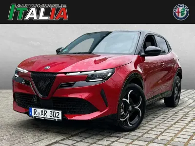 Nouvelle Alfa Romeo GT Junior Edizione Speciale 136 ch (100 kW) 2025 Rouge Berline