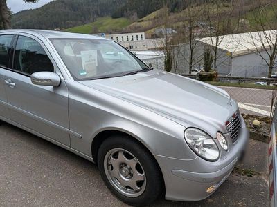 Gebraucht Mercedes E280 231 PS (169 kW) 2005 Silber Limousine