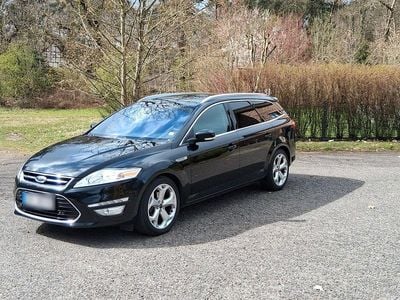 Gebraucht Ford Mondeo Titanium 239 PS (175 kW) 2014 Schwarz Kombi