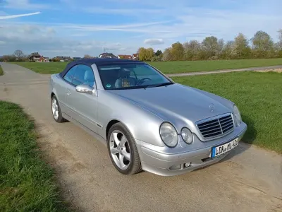 Gebraucht Mercedes CLK200 Avantgarde 163 PS (119 kW) 2002 Silber Cabrio