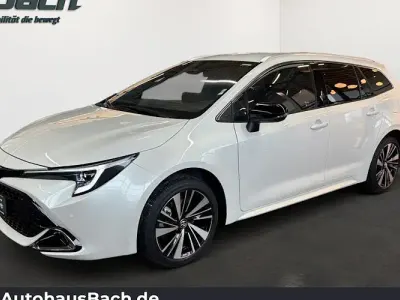 Gebraucht Toyota Corolla 178 PS (130 kW) 2025 Weiß Kombi