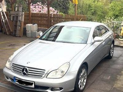 Usata Mercedes CLS350 272 CV (200 kW) 2005 Argento Berlina
