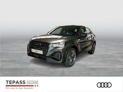 Neu Audi Q2 S-Line 150 PS (110 kW) 2025 Grau SUV