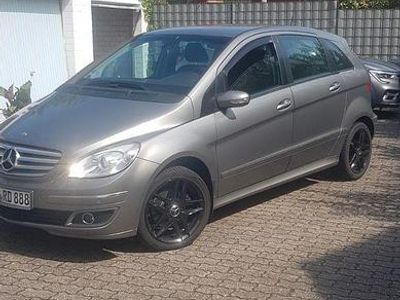 Mercedes B180