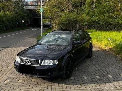Gebraucht Audi A4 Ambiente 131 PS (96 kW) 2001 Blau Kombi