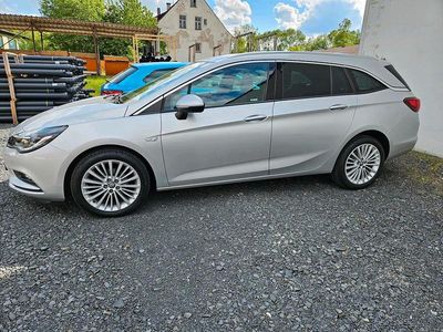 Silber Gebraucht 2018 Opel Astra Kombi | 12.000 € (Fairer Preis)