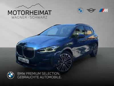 Gebraucht BMW 220 Active Tourer 170 PS (125 kW) 2025 Phytonicblau metallic Van / Kleinbus