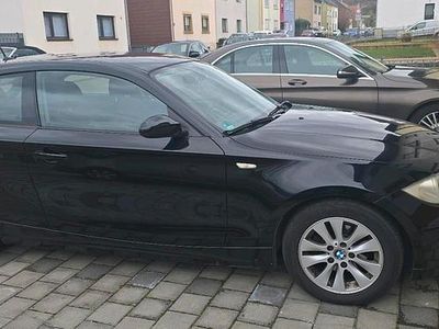 Gebraucht BMW 118 143 PS (105 kW) 2007 Schwarz Kleinwagen