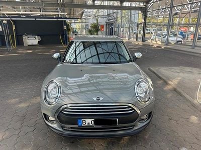 Grau Gebraucht 2018 Mini Clubman Kombi | 11.000 €