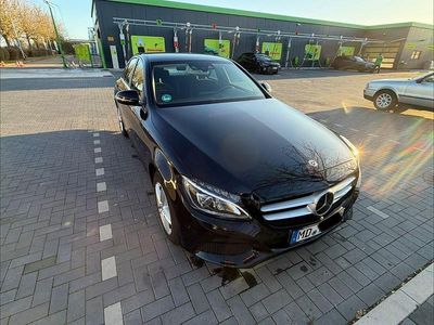 Gebraucht Mercedes C250 Avantgarde 204 PS (150 kW) 2017 Schwarz Limousine