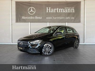 Kosmosschwarz Gebraucht 2024 Mercedes B200 Advanced Van / Kleinbus | 29.990 € (Fairer Preis)