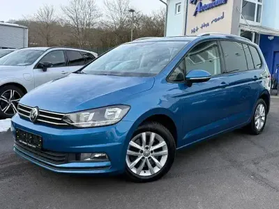 Second-hand VW Touran Allstar 110 CP (80 kW) 2016 Albastru Monovolum