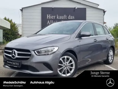 Gebraucht Mercedes B250e Business 218 PS (160 kW) 2020 Mountaingrau Van / Kleinbus