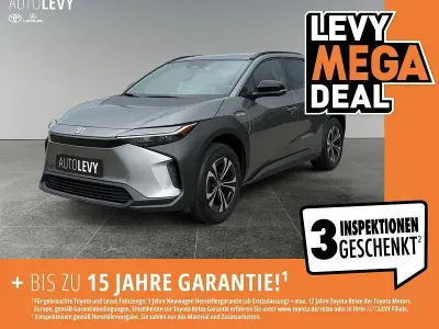 Gebraucht Toyota bZ4X Basis 150 kW (204 PS) 2023 Silber SUV