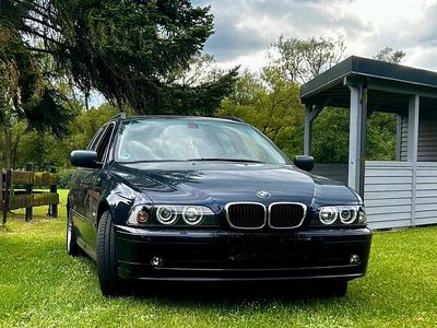 Gebraucht BMW 525 192 PS (141 kW) 2002 Blau Kombi