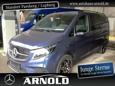 Gebraucht Mercedes V300 AMG 237 PS (174 kW) 2023 Blau Van / Kleinbus
