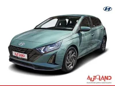 Neu Hyundai i20 79 PS (58 kW) 2025 Grün Kleinwagen