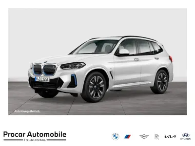 Używany BMW iX3 210 kW (286 KM) 2023 Biały SUV