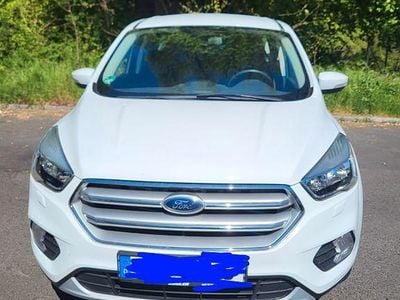 Usata Ford Kuga Trend 150 CV (110 kW) 2019 Bianco SUV