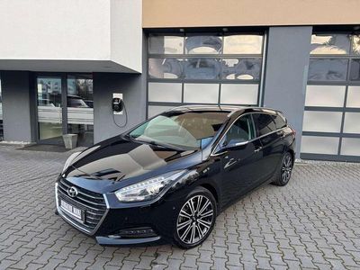 Schwarz Gebraucht 2016 Hyundai i40 Premium Kombi | 10.980 € (Fairer Preis)