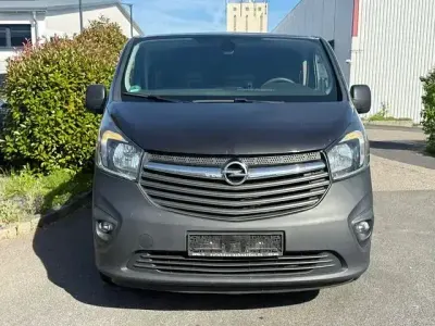 Gebraucht Opel Vivaro 146 PS (107 kW) 2019 Schwarz Van / Kleinbus