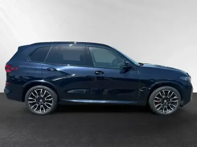 Gebraucht BMW X5 M Sport 530 PS (389 kW) 2025 Schwarz SUV