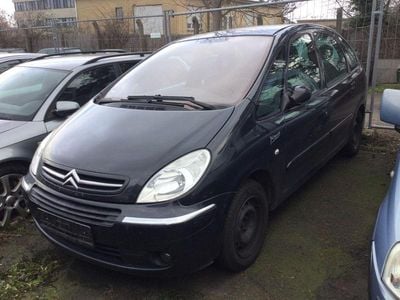 Grau Gebraucht 2007 Citroën Xsara Picasso Comfort Van / Kleinbus | 899 € (Fairer Preis)