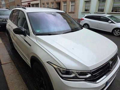 Gebraucht VW Tiguan R-line 245 PS (180 kW) 2022 Weiß SUV