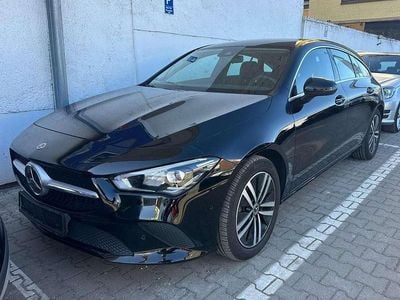 Gebraucht Mercedes CLA200 Shooting Brake 150 PS (110 kW) 2022 Schwarz Kombi