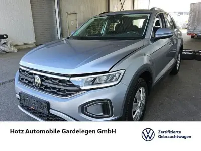 Gebraucht VW T-Roc Life 116 PS (85 kW) 2023 Pyrit silber metallic SUV