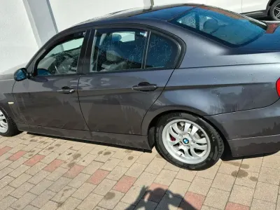 Gebraucht BMW 320 173 PS (127 kW) 2007 Grau Limousine