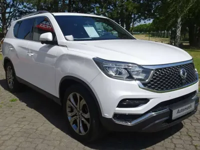 Gebraucht SsangYong Rexton Sapphire 181 PS (133 kW) 2019 Silky pearl white metallic SUV