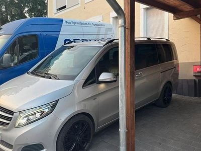 Gebraucht Mercedes V250 2016 Silber Van / Kleinbus