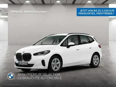 Gebraucht BMW 220 Active Tourer 156 PS (114 kW) 2025 Weiß Van / Kleinbus
