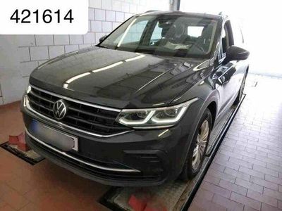 Gebraucht VW Tiguan Life 150 PS (110 kW) 2023 Grau SUV