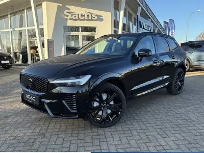 Neu Volvo XC60 Plus 250 PS (183 kW) 2026 Schwarz SUV